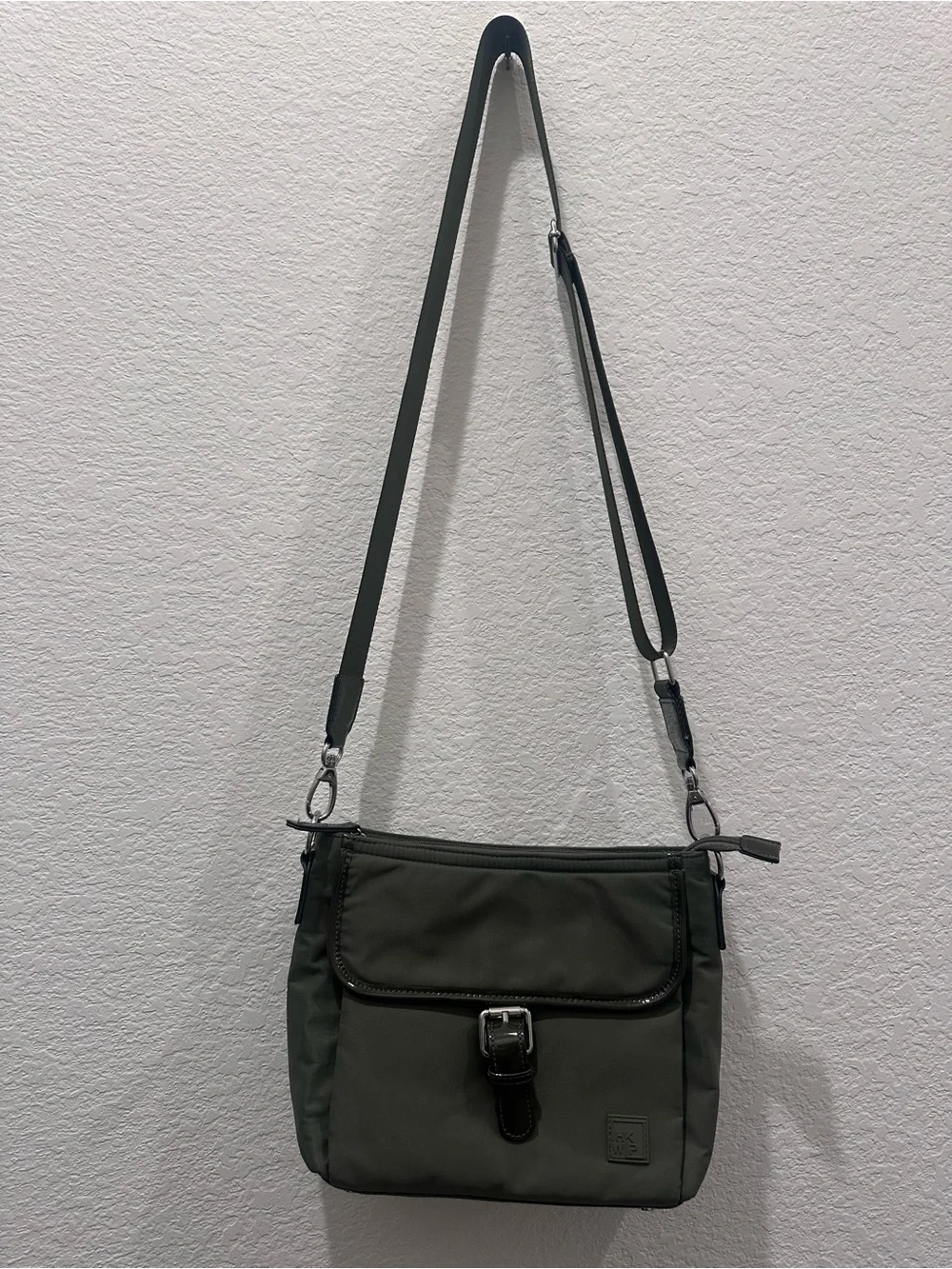 HKWP Olive Green Nylon Crossbody Bag Patent Trim Messenger‎ Shoulder Bag NEW